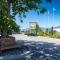 Summerland Motel
