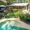 Foto: Your Own Retreat Getaway in Lush Rainforest 24/28