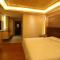 R7 Hotel