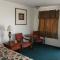 HWY Express Inn and Suites - Thatcher