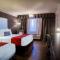 Foto: Best Western Plus Village Park Inn 31/53