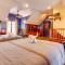 Family Suite @ Mahogany Hall