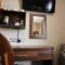 Twin Oaks Hotel