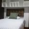 Hotel + Arte