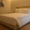Feira Hostel & Suites