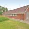 Foto: Holiday home Blavand with Hot Tub 296 10/36