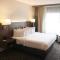 Gundersen Hotel & Suites - La Crosse