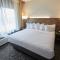 Gundersen Hotel & Suites - La Crosse