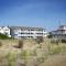 Adams Ocean Front Resort - ديوي بيتش