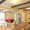 Karu Holiday Home