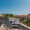 Villa Manda with sea view, 2 terraces & parking