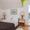 Villa Manda with sea view, 2 terraces & parking