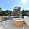 Chiponsky One - 5 star beachfront property