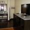 Rockview Inn and Suites