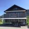Modern Holiday Home with Mountain View