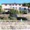 B&B with charm, quiet, kitchen, sw pool.
