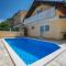 Holiday Home "Mala kuća " with heated pool - Pula