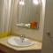 Estacada Apartment