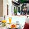 Casa Lecanda Boutique Hotel