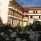 Hostel White Inn