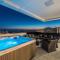 Villa Magnifica Penthouse with Jacuzzi - Novalja