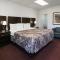 Knights Inn Longview