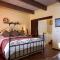 Sedona Views B&B and Luxury Creekside Cabins