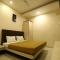 Hotel Madhuri Executive - Colhapur