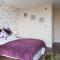 Contemporary & Homely Penthouse, 2 mins walk from Cambridge Station, lift access, secured gated on-site parking, self check-in, SUPER Fast WIFI, Terrace & Sleeps 6