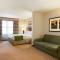 Country Inn & Suites by Radisson, Peoria North, IL - Peoria