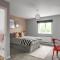 Coventry JLR Guest House - 考文垂