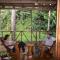 Tres Chimbadas Lake Lodge