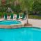 Casa Del Mar Beachfront Suites