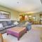 Powderhorn Lodge 210: Blazing Star Suite