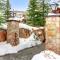 Eagle Springs East 206: White Fir Suite