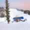 Eagle Springs East 206: White Fir Suite