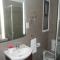 SUNSHINE APTS, TWO BEDROOM , FREE INTERNET, No 3