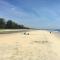 Samsuria Beach Apartment