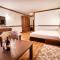 Boutique Complex Trakiets