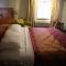 Chateau Inn & Suites