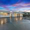 Aloha Central Luxury Apartments