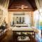 ROBINSON KHAO LAK