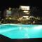 Niki Hotel Apartments