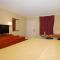 Greenville Inn & Suites