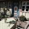 Haus am Hafen - Kaminfeeling und Luxus unter Reet