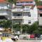 Foto: Seaside apartments with a swimming pool Okrug Gornji, Ciovo - 11374 8/27