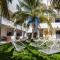 Foto: Ojo de Agua Beach Front Hotel 63/70