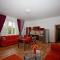 Spacious Prague View Apartment - Prága