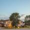 Super 8 by Wyndham Cresco IA