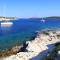 Apartments by the sea Rukavac, Vis - 2411